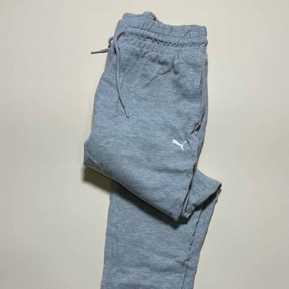 Puma Light Gray Joggers Women’s Size Small Casual